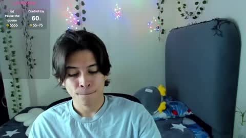 Snapshot of felix_leex chatting on 15, 12, 2024 Felix leex online show from 15, 12, 2024