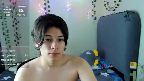 Snapshot of felix_leex chatting on 15, 12, 2024 Felix leex online show from 15, 12, 2024