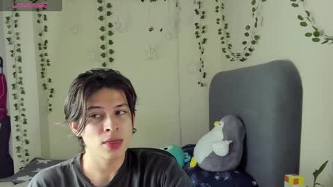 Snapshot of felix_leex chatting on 5, 1, 2025 Felix leex online show from 5, 1, 2025