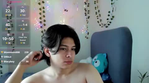 Snapshot of felix_leex chatting on 2, 3, 2025 Felix leex online show from 2, 3, 2025