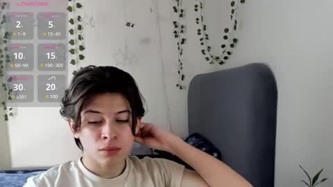 Snapshot of felix_leex chatting on 4, 3, 2025 Felix leex online show from 4, 3, 2025