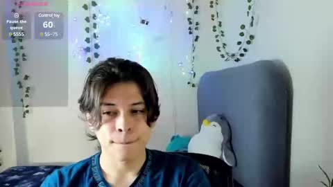 Snapshot of felix_leex chatting on 5, 3, 2025 Felix leex online show from 5, 3, 2025