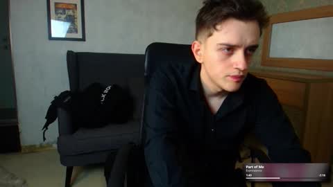 Snapshot of felixstark chatting on 17, 12, 2025 FelixStark online show from 17, 12, 2025