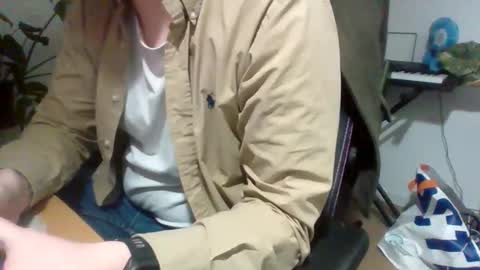 Snapshot of fem_alice_louis_dom chatting on 22, 12, 2025 fem_alice_louis_dom online show from 22, 12, 2025