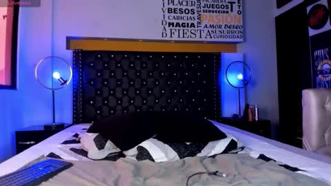 Femboy Max online show from 13, 11, 2025