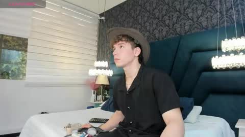 Femboy Max online show from 5, 6, 2026