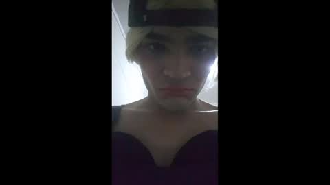 Snapshot of femboytop888 chatting on 11, 5, 2026 Femboytop888 online show from 11, 5, 2026