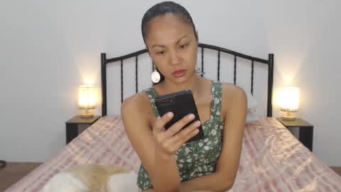 Snapshot of femininets69 chatting on 5, 2, 2025 kaylee online show from 5, 2, 2025