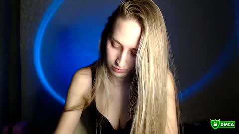 Snapshot of femkedejager chatting on 10, 11, 2025 Femke online show from 10, 11, 2025