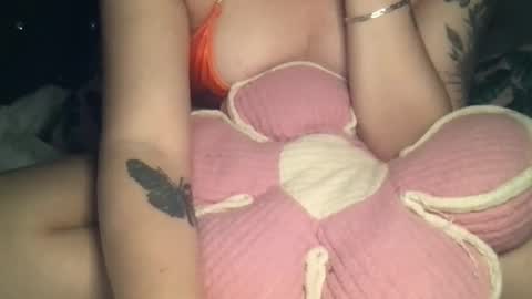     online show from 31, 10, 2025