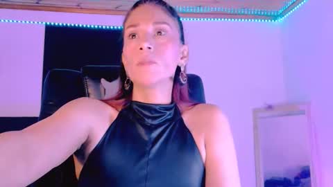Snapshot of fenixox333 chatting on 9, 11, 2025 stefannia online show from 9, 11, 2025