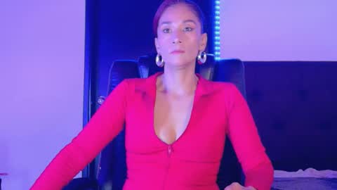 Snapshot of fenixox333 chatting on 23, 11, 2025 stefannia online show from 23, 11, 2025