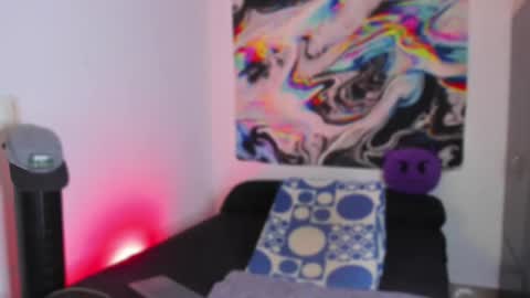 Fenrir Flirt online show from 25, 1, 2025