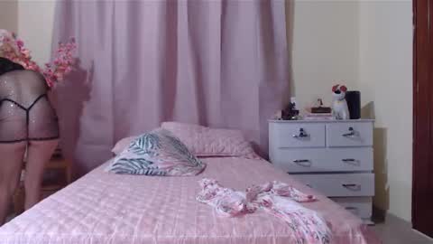 fernanda_151 online show from 12, 1, 2026