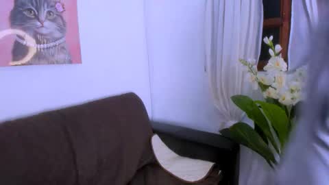 Snapshot of fernanda_brown01 chatting on 8, 11, 2025 Fernanda online show from 8, 11, 2025