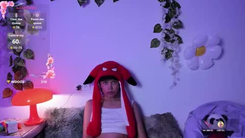 Snapshot of fernanda_indie chatting on 22, 11, 2025 F E R N A N D A online show from 22, 11, 2025