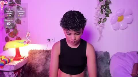 Snapshot of fernanda_indie chatting on 27, 11, 2025 F E R N A N D A online show from 27, 11, 2025