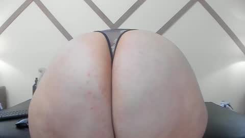 Fernandaclar online show from 8, 4, 2026