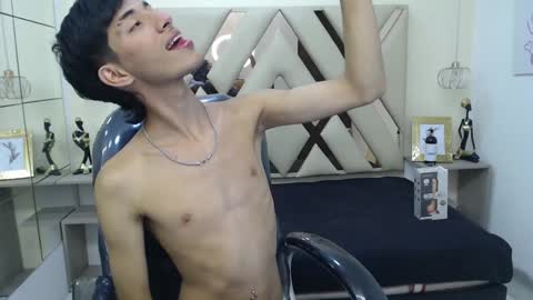 FER PHOENIX online show from 6, 2, 2025