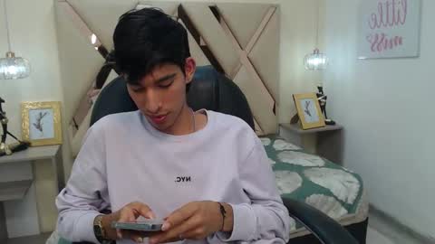 FER PHOENIX online show from 28, 2, 2025