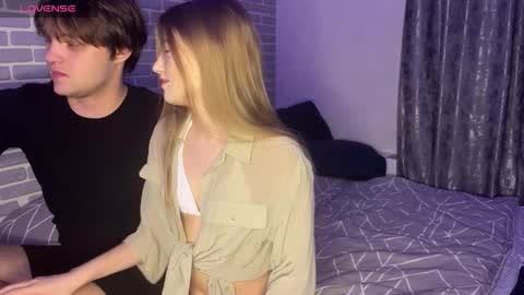 Tina and Tomas online show from 5, 10, 2025