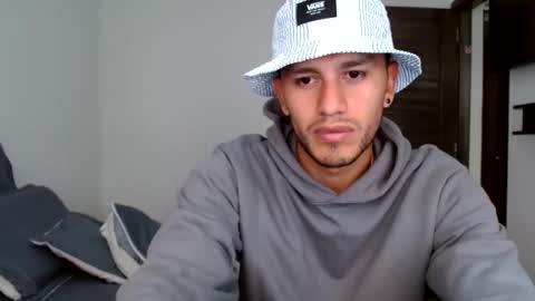 fetichistas96 online show from 23, 2, 2026