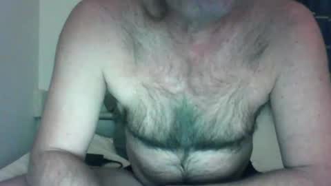 Snapshot of feyo123 chatting on 17, 11, 2025 Beachmancan online show from 17, 11, 2025