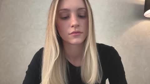 Lisa online show from 19, 11, 2025