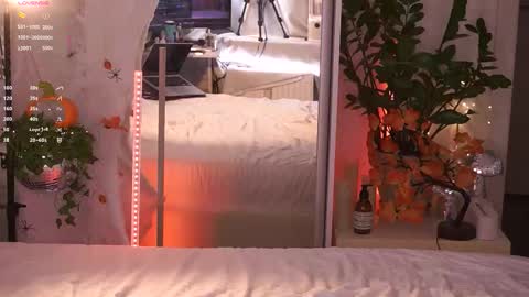 Snapshot of ffoxyflame chatting on 30, 10, 2025 -- stay in touch with me online show from 30, 10, 2025