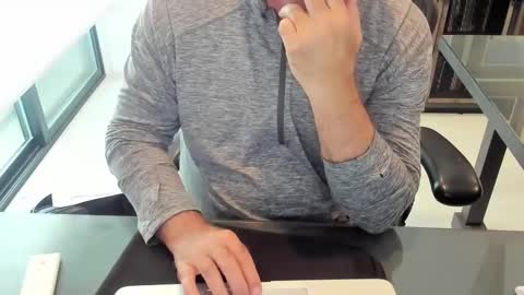 Snapshot of fhetzl chatting on 6, 10, 2025 fhetzl online show from 6, 10, 2025