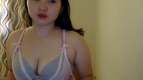 fhwilloughbyxx online show from 16, 6, 2026