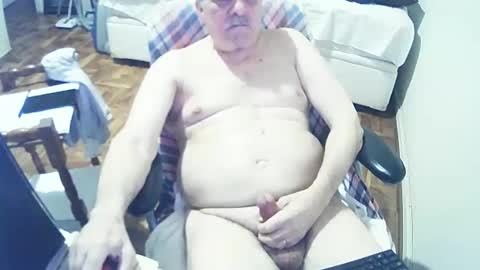 Snapshot of filhober chatting on 4, 12, 2024 filhober online show from 4, 12, 2024