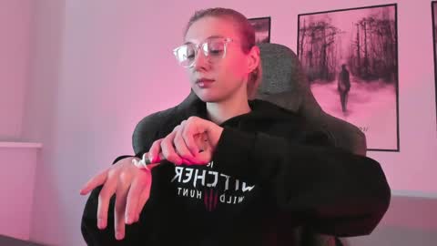 cap and Lana  online show from 1, 3, 2025