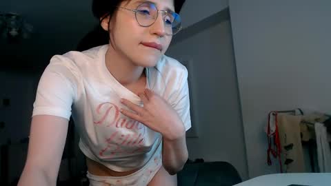 filliana online show from 15, 4, 2026