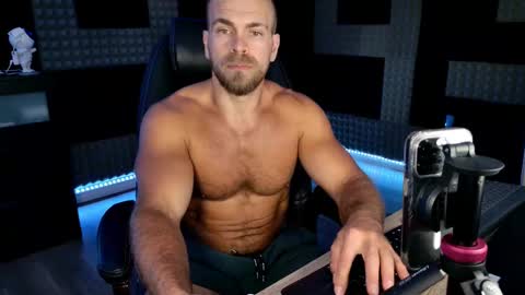 Snapshot of finch93 chatting on 17, 9, 2025 Nick online show from 17, 9, 2025