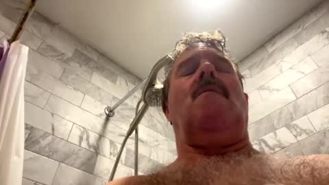 Snapshot of findmeyou68476332 chatting on 8, 1, 2025 findmeyou68476332 online show from 8, 1, 2025