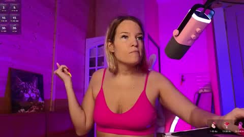Snapshot of findom_lady_shine chatting on 31, 5, 2026 Lady online show from 31, 5, 2026