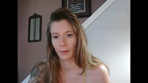 Snapshot of findomgoddessnatalia chatting on 9, 10, 2025 Goddess Natalia Findom online show from 9, 10, 2025
