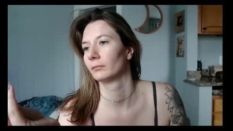Snapshot of findomgoddessnatalia chatting on 18, 2, 2026 Goddess Natalia Findom online show from 18, 2, 2026