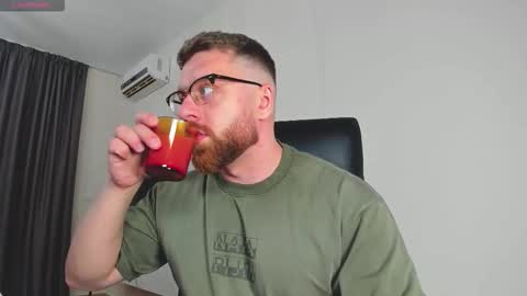 FindomGuyXXX online show from 1, 3, 2026