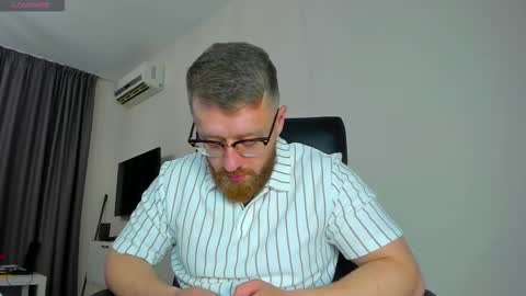 FindomGuyXXX online show from 29, 3, 2026