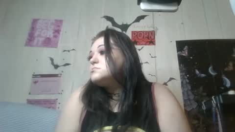 Snapshot of findommefoxi chatting on 4, 10, 2025 findommefoxi online show from 4, 10, 2025