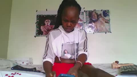 Snapshot of fine_melanin chatting on 24, 9, 2025 caro online show from 24, 9, 2025