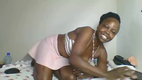 Snapshot of fine_melanin chatting on 29, 9, 2025 caro online show from 29, 9, 2025