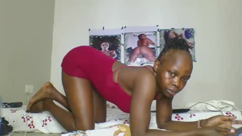 Snapshot of fine_melanin chatting on 4, 10, 2025 caro online show from 4, 10, 2025
