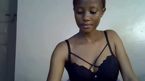 Snapshot of fine_slim chatting on 2, 10, 2025 slimmie online show from 2, 10, 2025