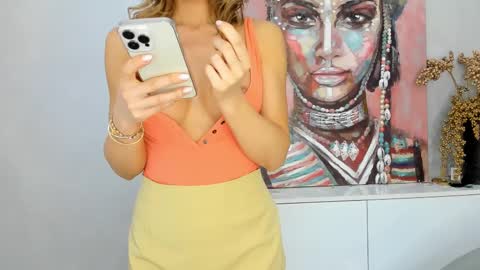 Snapshot of finestchantilly chatting on 15, 2, 2025 FinestChantilly online show from 15, 2, 2025