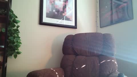 Snapshot of finnabun33 chatting on 23, 10, 2025 Jake I am Bicurious online show from 23, 10, 2025