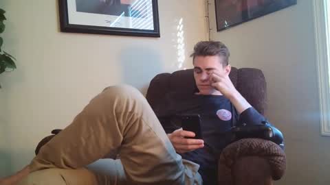 Snapshot of finnabun33 chatting on 26, 11, 2025 Jake I am Bicurious online show from 26, 11, 2025