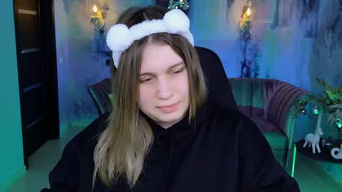 fiora online show from 4, 1, 2025